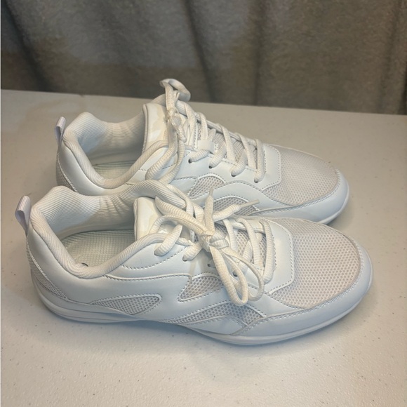 Shoes New Girls White Cheer Shoes Size Big Kid 5 Poshmark